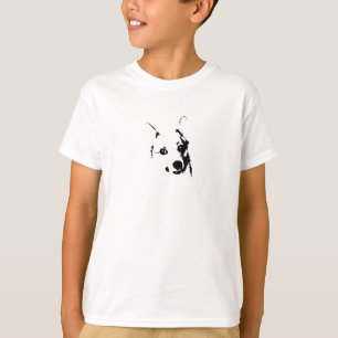 T-shirt Desenho de Tinta Preta e Branca do Cachorro