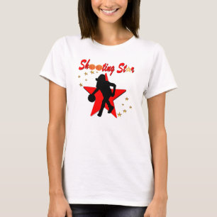 T-SHIRT DESIGN DE ESTRELA DE TIRADA DE BASQUETEBOL VERMELH