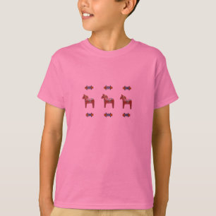T-shirt Design escandinavo do cavalo de Dala do sueco