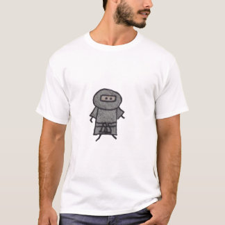 T-shirt destruído o um das mulheres pequenas do