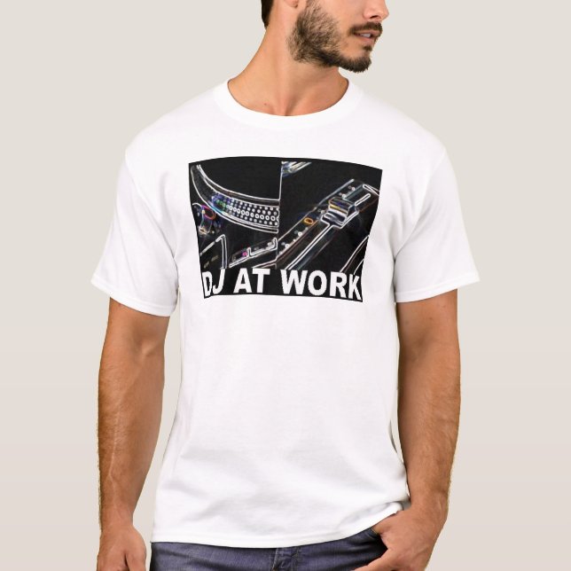 T-SHIRT DJ NO TRABALHO (Frente)