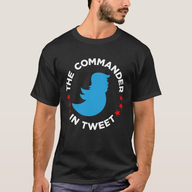 T-shirt do Anti-Trunfo: "O COMANDANTE TWEET " (Frente)