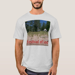 T-shirt do autocolante no vidro traseiro do trator
