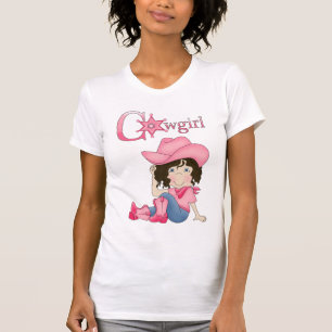 T-shirt do cabelo preto da vaqueira do