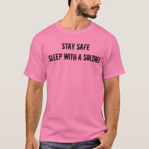 T-shirt do cofre forte da estada