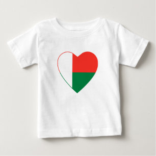 T-shirt do coração da bandeira de Madagascar