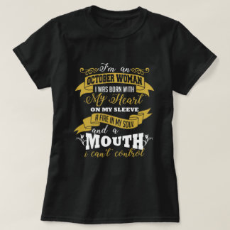 T-shirt do preto do aniversário da mulher de