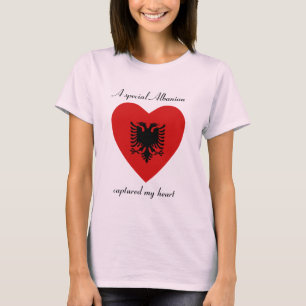 T-shirt do querido da bandeira de Albânia