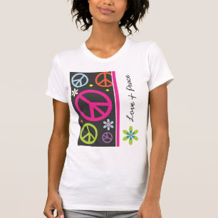 T-shirt do sinal do amor e de paz