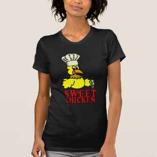 T-shirt doce preto do CHURRASCO da galinha