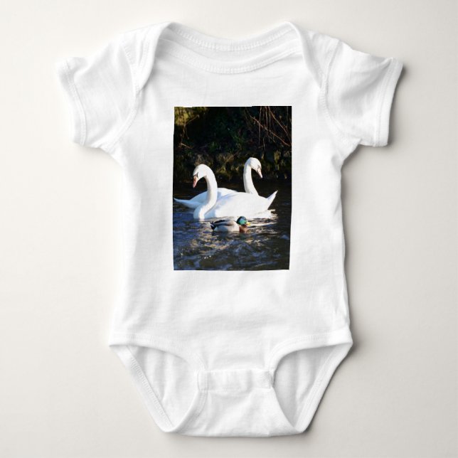 T-shirt Dois Cisnes E Um Pato (Frente)