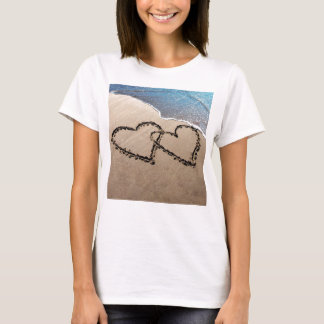 T-shirt Dois Corações Na Areia