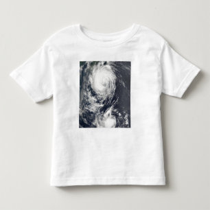 T-shirt Dois sistemas do tufão que aproximam o Extremo