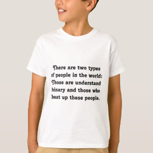 T-shirt Dois Tipos de Pessoas Binário Divertido (Valentão 