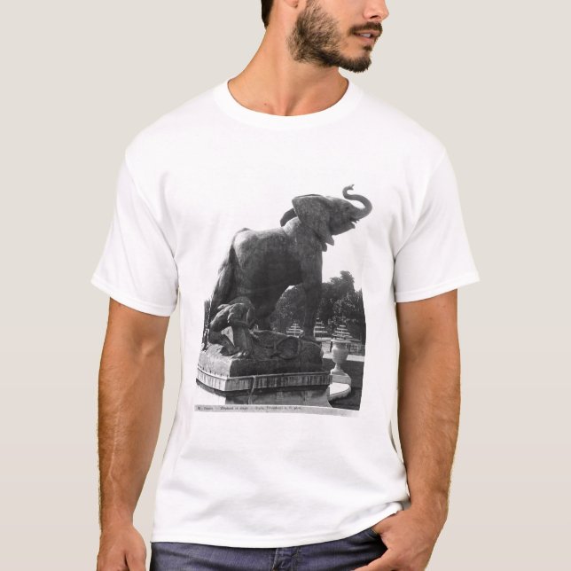 T-shirt Elefante novo travado em uma armadilha (Frente)