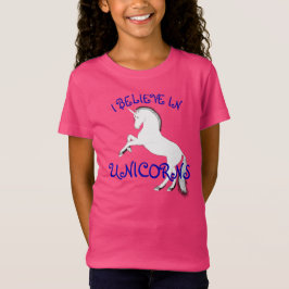T-shirt Elevando o unicórnio & "me brancos acredite nos