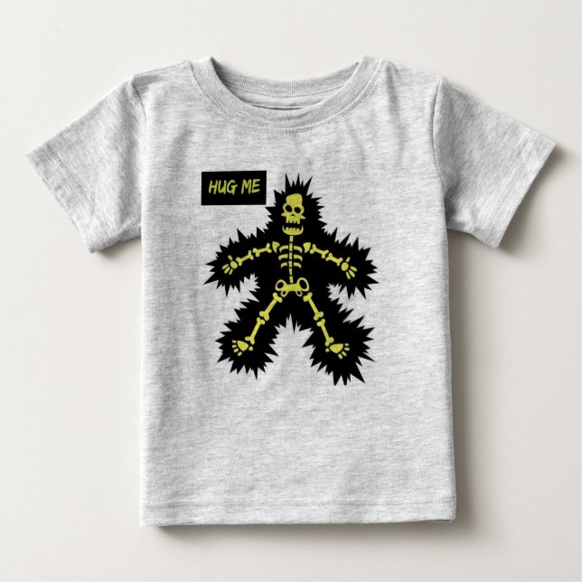 T-SHIRT ENGRAÇADO ESQUELETON ME ABRAÇANDO PARA CRI (Frente)