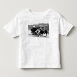 T-shirt Equipe da vaca que puxa homens em um vagão