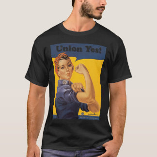 T-shirt escuro básico