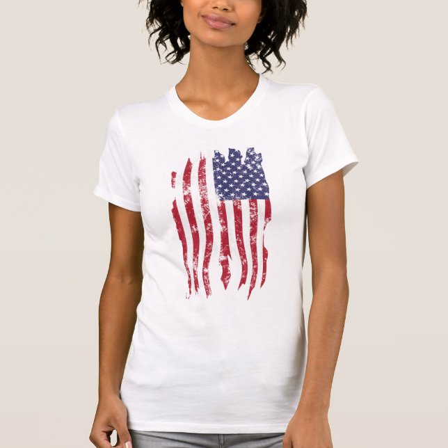 T-shirt esfarrapado afligido vintage da bandeira (Frente)