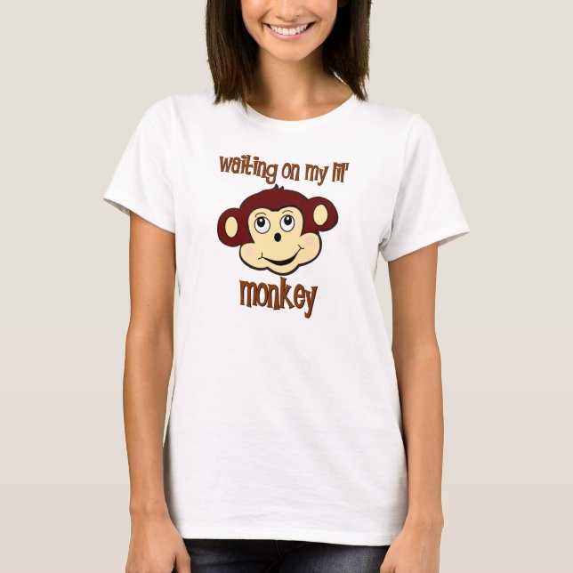 T-shirt Esperando na minha camiseta-mãe de macaco (Frente)