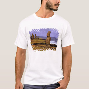 T-shirt Estátua Moai da Plataforma Tahai Abstrai Páscoa