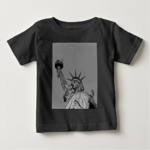 T-shirt Estátua Negra e Branca da Liberdade em Nova Iorque