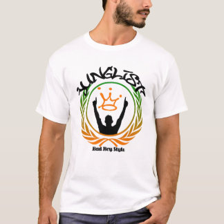 T-shirt Estilo mau do menino