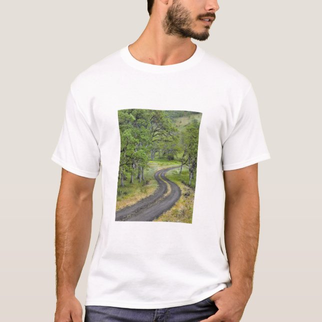 T-shirt Estrada rural através de árvores, Oregon (Frente)