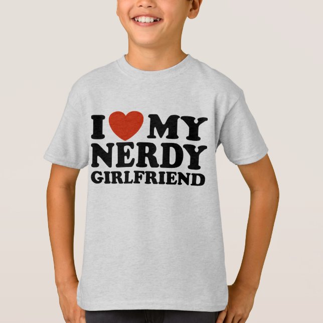 T-shirt Eu Amo A Minha Namorada Nerdy (Frente)