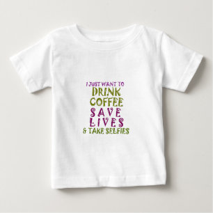 T-shirt Eu só quero tomar café e tomar selifas
