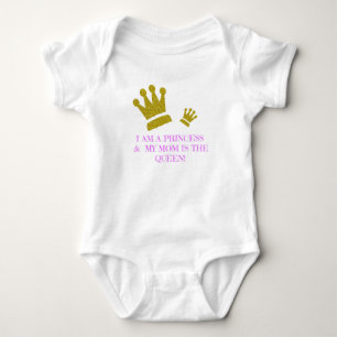 T-shirt Eu Sou Uma Princesa E Minha Mãe É A Rainha Roupa D