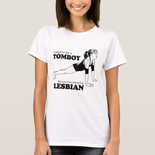 T-SHIRT EU USEI-ME PARA SER UM TOMBOY (Frente)