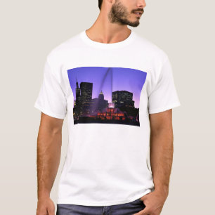 T-shirt EUA, IL, Chicago. Fonte Buckingham em Grant