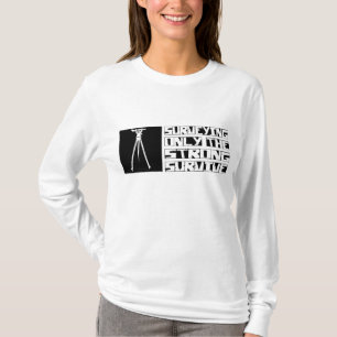 T-shirt Examinar sobrevive