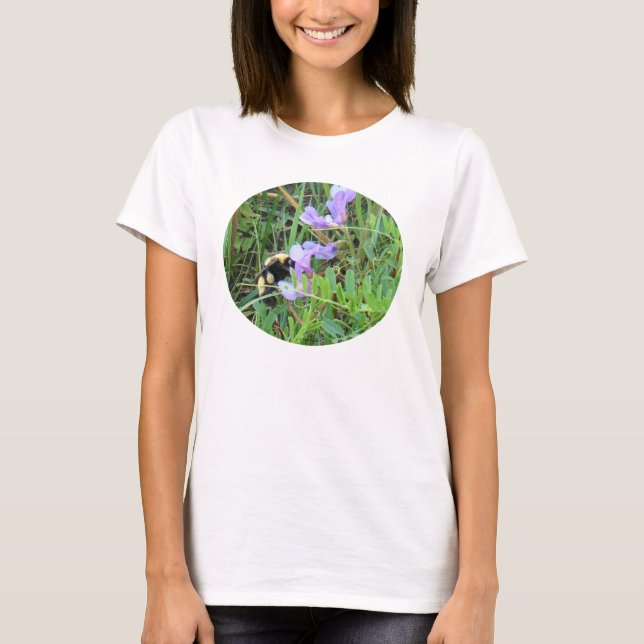 T-shirt F32w Abelha em Flores Silvestres Roxas (Frente)