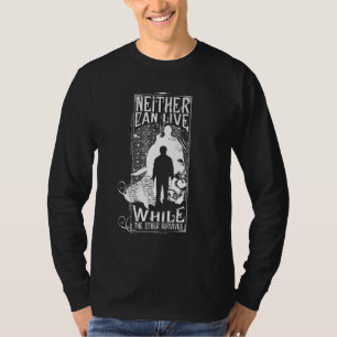 T-shirt Feitiço Harry Potter Nenhum Pode Viver