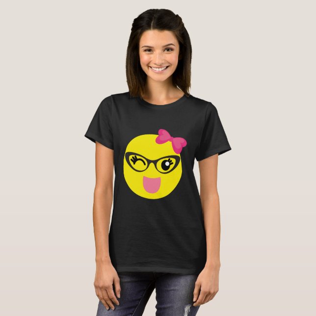 T-shirt feminino bonito de Emoji (Frente Completa)