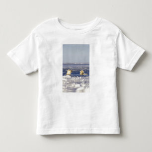 T-shirt Filhotes de urso polar brincando