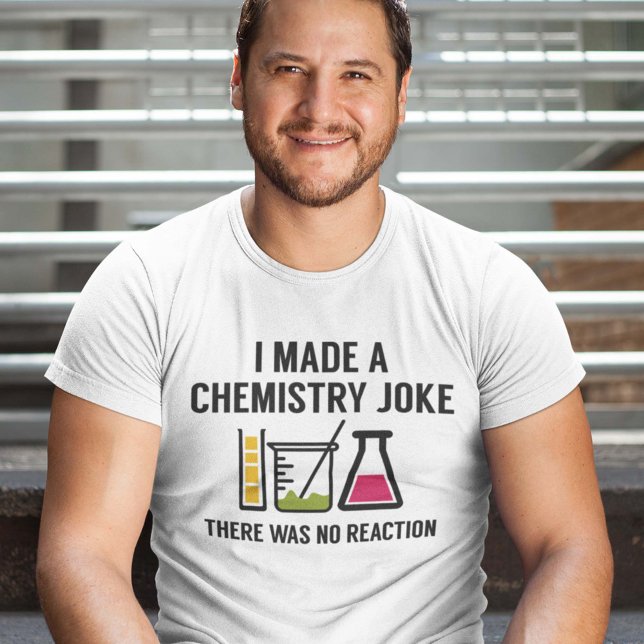 T-shirt Fiz Uma Piada De Química (Criador carregado)