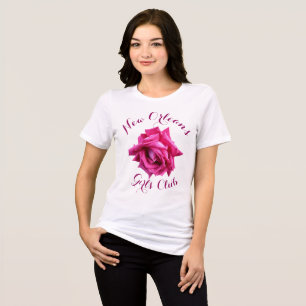 T-shirt floral de rosa cor-de-rosa-quente bonito p