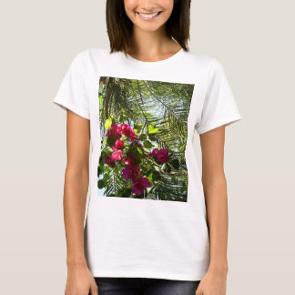 T-shirt Flores e palmeira