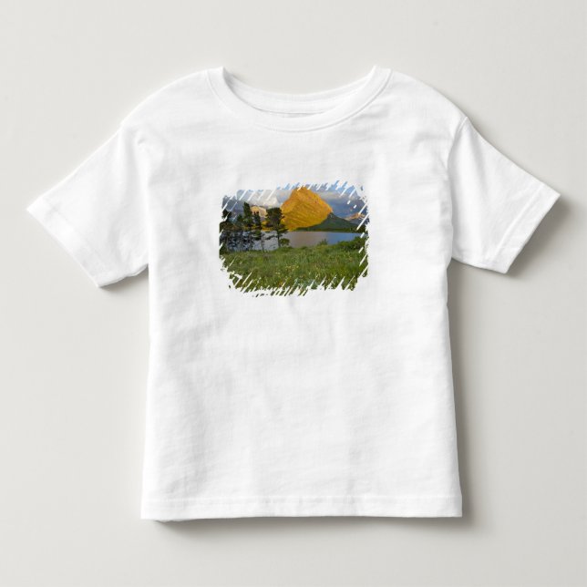 T-shirt Flores silvestres ao longo do Lago Swiftcurrent no (Frente)