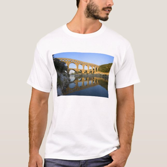 T-shirt França, Avignon. O aqueduto Pont du Gard Roman (Frente)