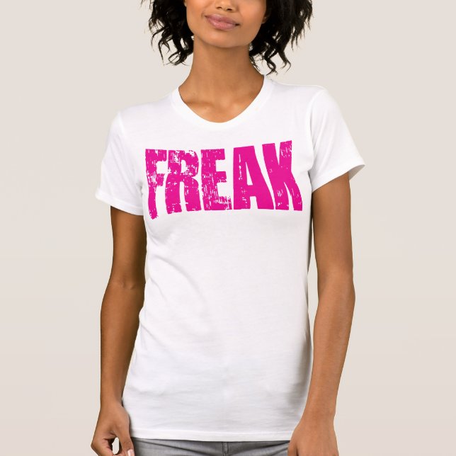 T-Shirt FREAK - Texto Rosa (Frente)