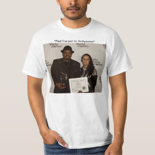 T-shirt "Garry & Carmen Moore no vermelho o tapete "