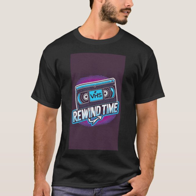 T-Shirt Gráfico VHS Retroativo - Vintage 80 (Frente)