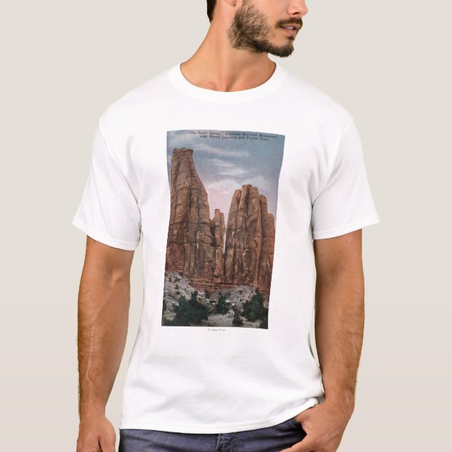 T-shirt Grand Junction, CO - vista do monumento nacional (Frente)