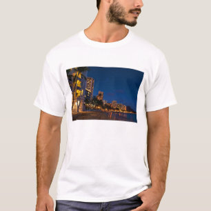 T-shirt Honolulu, Oahu, Havaí. Exposição noturna