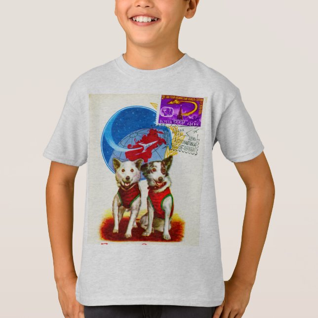 T-SHIRT IDADE DO ESPAÇO RETRO (ASTRONAUTAS DE CÃO) (Frente)